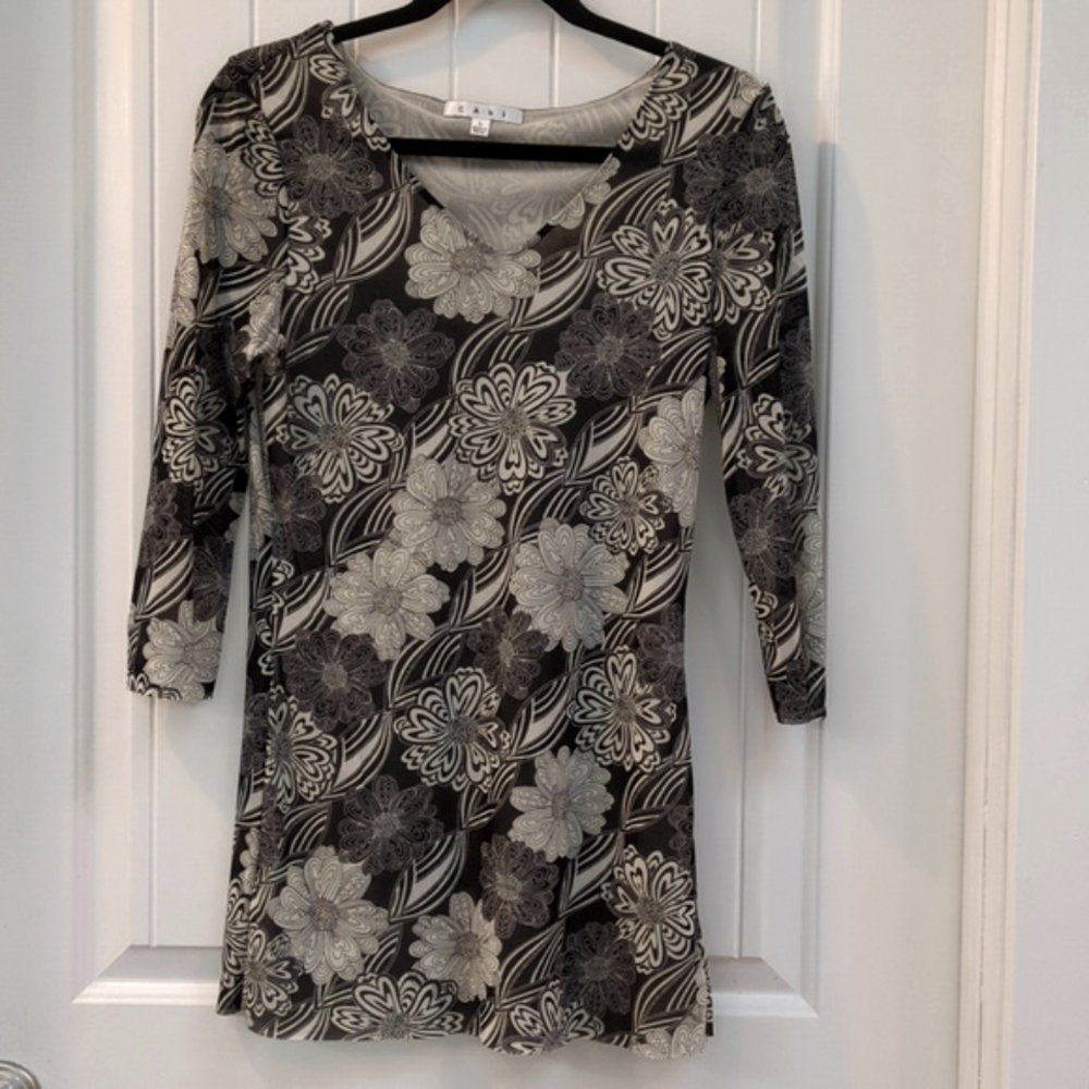 CAbi Bali Free Spirit Floral Tunic Top V Neck